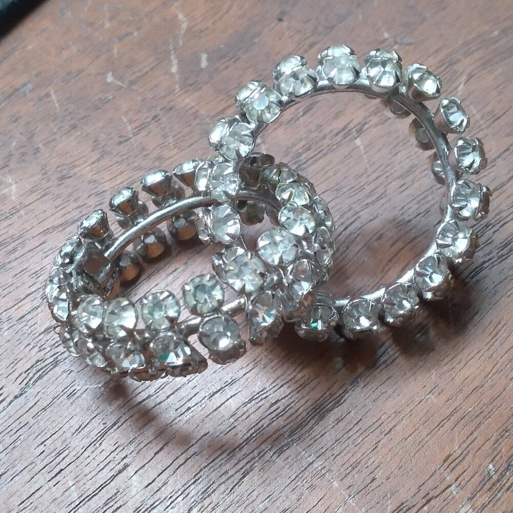 Vintage Rhinestone clip hoop Earrings EUC